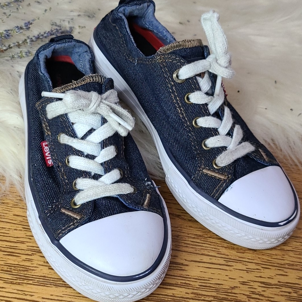 Levis denim shoes converse style size 2